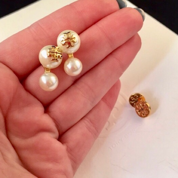 Tory Burch Evie Double Pearl Stud Earrings NEW - Picture 5 of 7